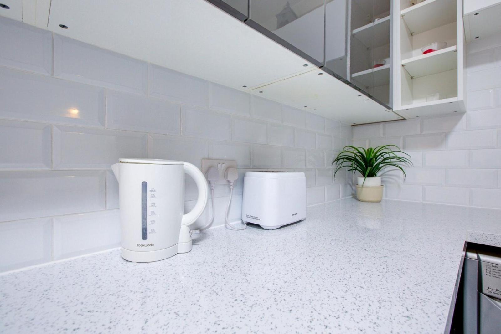 Modern, Family-Friendly Apartment By Hyde Park & Museums London Exterior photo